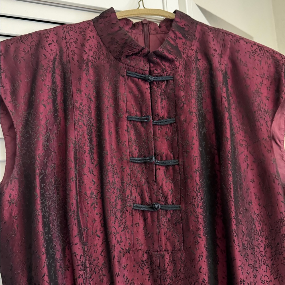 Vintage Jones of New York Asian-inspired style and print